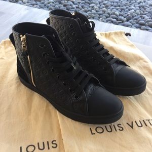 Louis Vuitton sneaker *SOLD*
